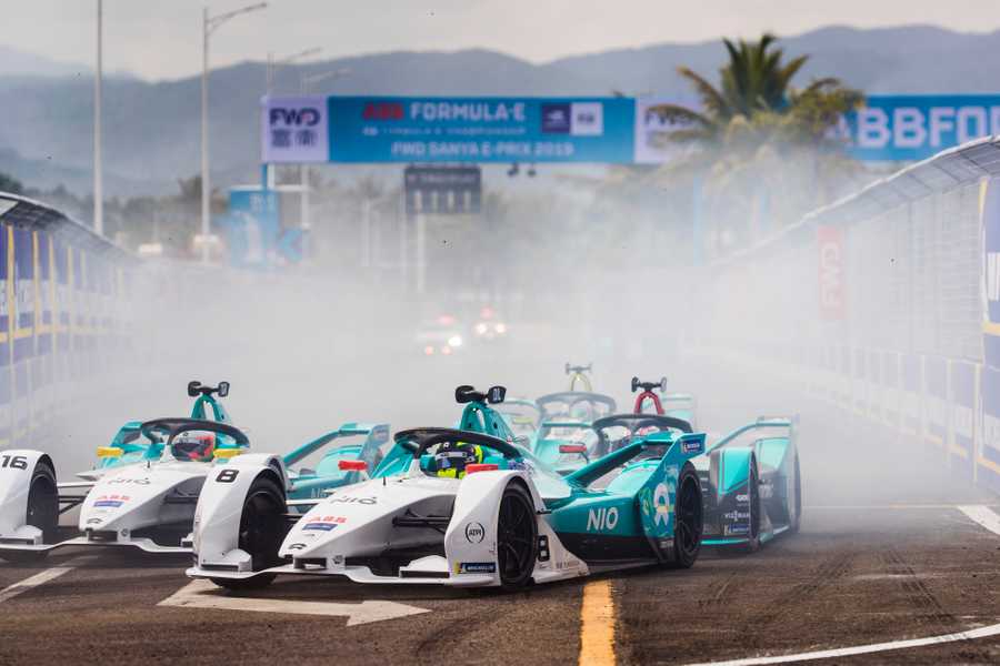 Turvey Takes Top 12 Best for NIO in Action-Packed Sanya E-Prix